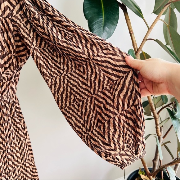 ZARA PRINTED PLEATED DRESS - Picture 8 of 11
